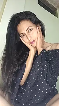 Snapshot of Anahi_cake chatting on 02-18-25, 03:31 Anahi cake online show from 02-18-25, 03:31