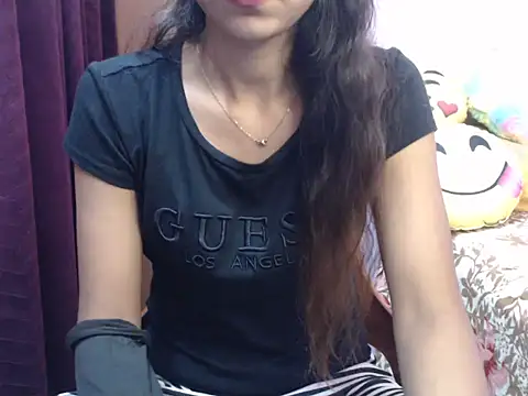Snapshot of Angel_kiyara chatting on 10-16-25, 06:31 Angel kiyara online show from 10-16-25, 06:31