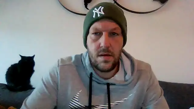 BennyLommy online show from 11-28-25, 09:23