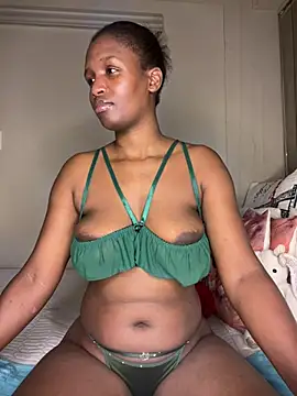 Snapshot of Kinkyy_ chatting on 02-02-25, 06:42 Kinkyy online show from 02-02-25, 06:42