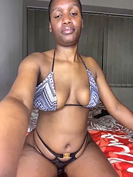 Snapshot of Kinkyy_ chatting on 09-15-25, 09:15 Kinkyy online show from 09-15-25, 09:15