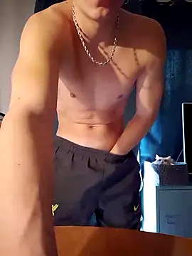 Snapshot of Sportif7413 chatting on 01-13-25, 01:39 Sportif7413 online show from 01-13-25, 01:39