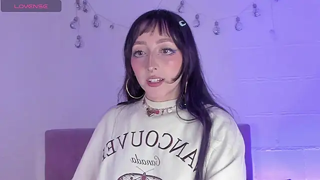 v1cky  online show from 04-06-26, 10:54