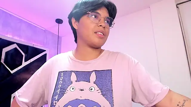 Emmapark  online show from 02-23-25, 08:11