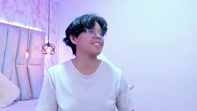 Emmapark  online show from 03-08-25, 06:05