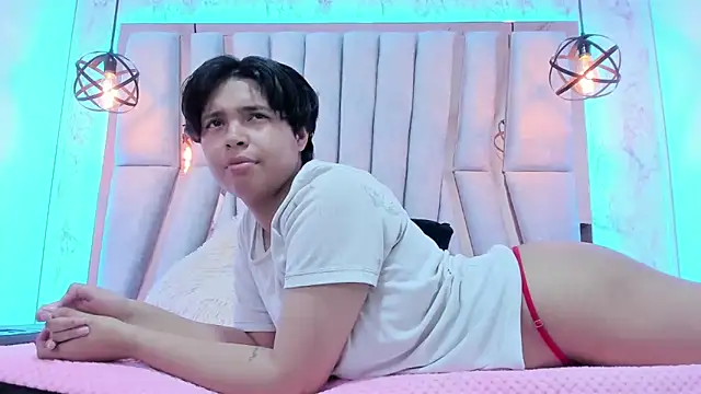 Emmapark  online show from 03-16-25, 03:58