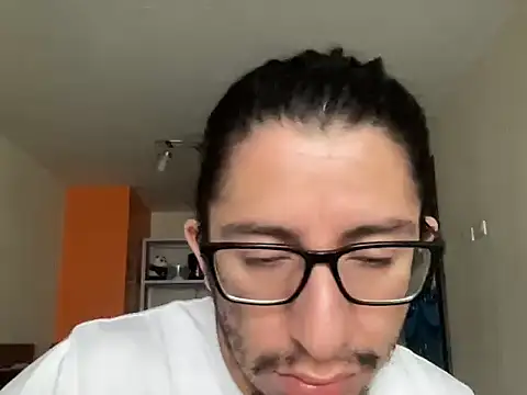 littlelatinhunter online show from 02-05-26, 11:59