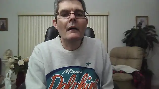 Snapshot of Copfiremen4566 chatting on 02-23-26, 06:00 Copfiremen4566 online show from 02-23-26, 06:00