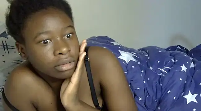 Snapshot of Novah_ chatting on 02-05-25, 06:59 Novah online show from 02-05-25, 06:59