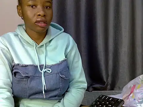 Novah  online show from 07-07-26, 04:44