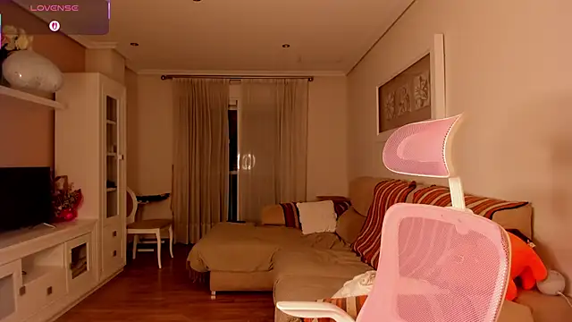 bella apont online show from 10-28-25, 09:17