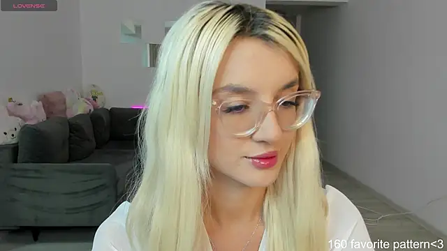 LovelyBianca online show from 09-14-25, 06:18