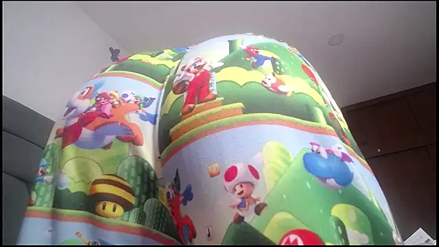 Yinn Silver online show from 09-23-25, 06:49