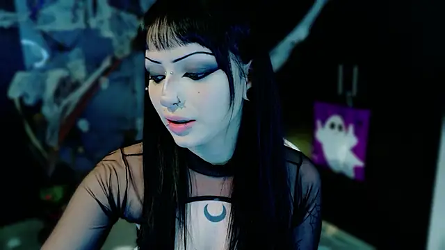 Madison Jackson online show from 10-23-25, 09:24