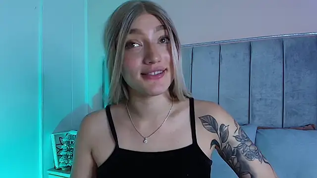 Giaa Ross online show from 01-10-25, 02:55