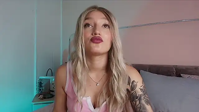 Giaa Ross online show from 01-20-25, 02:46