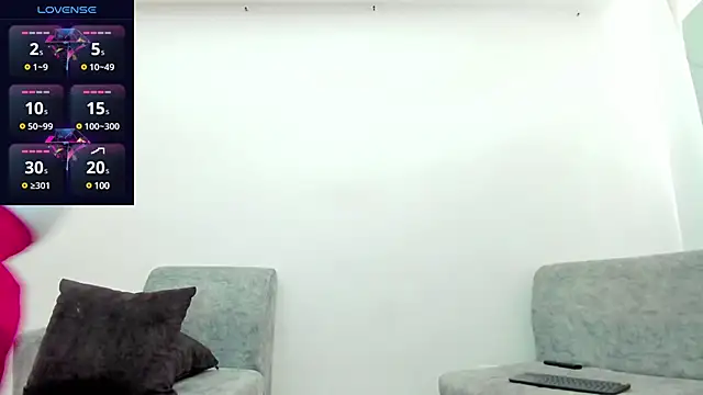 JuniorMorris  online show from 01-24-25, 09:37