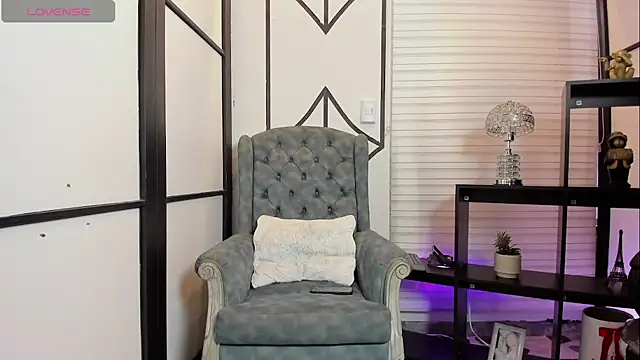 JuniorMorris  online show from 09-17-25, 09:27