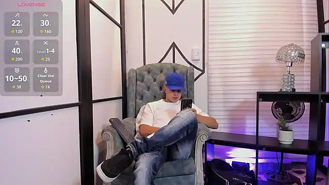 JuniorMorris  online show from 09-29-25, 09:52