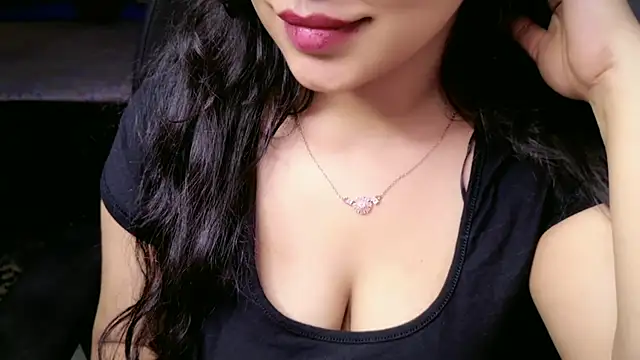 Snapshot of Spice-Summi chatting on 03-16-26, 01:48 Spice-Summi online show from 03-16-26, 01:48