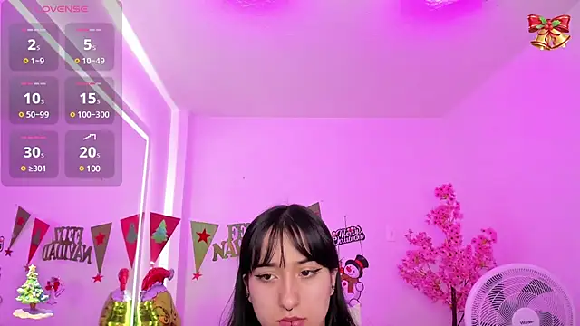 Snapshot of Miss_dolly_ chatting on 12-23-24, 12:19 Miss dolly online show from 12-23-24, 12:19