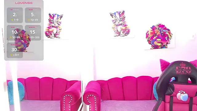 Snapshot of Miss_dolly_ chatting on 10-01-25, 12:33 Miss dolly online show from 10-01-25, 12:33