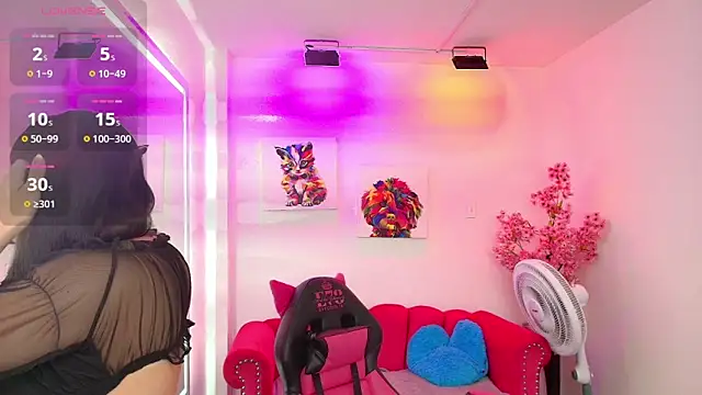 Snapshot of Miss_dolly_ chatting on 10-07-25, 12:35 Miss dolly online show from 10-07-25, 12:35