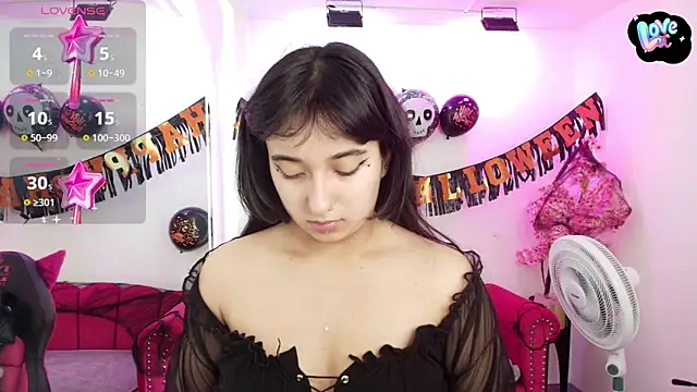 Snapshot of Miss_dolly_ chatting on 11-01-25, 12:07 Miss dolly online show from 11-01-25, 12:07