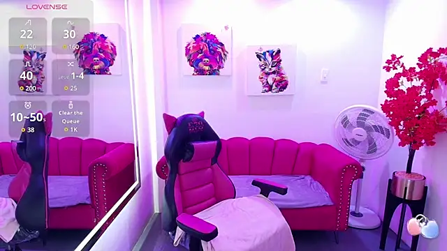 Snapshot of Miss_dolly_ chatting on 07-07-26, 12:31 Miss dolly online show from 07-07-26, 12:31