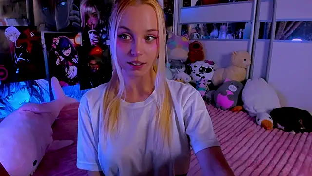 Cute  Pony online show from 10-15-25, 09:04