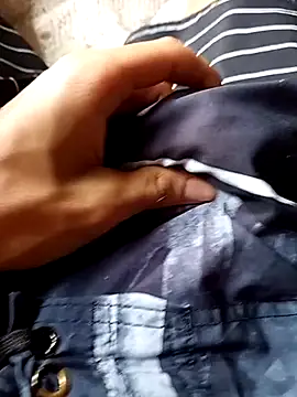 Snapshot of Cheostrip chatting on 10-28-25, 06:43 Cheostrip online show from 10-28-25, 06:43