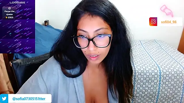 Snapshot of sofia_rosse4 chatting on 09-12-25, 11:04 sofia rosse4 online show from 09-12-25, 11:04