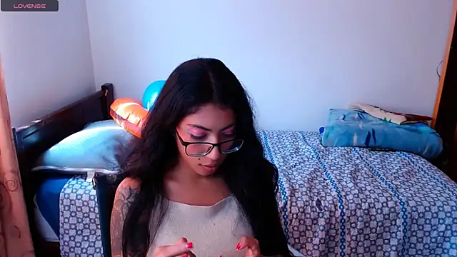 Snapshot of sofia_rosse4 chatting on 11-21-25, 06:17 sofia rosse4 online show from 11-21-25, 06:17