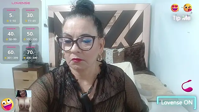 lindaesmeralda online show from 11-19-25, 12:05