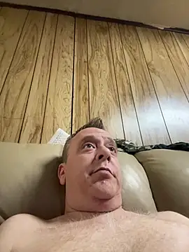 Snapshot of johnrockme chatting on 02-02-25, 06:42 johnrockme online show from 02-02-25, 06:42