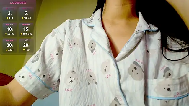   Saphia   online show from 04-04-26, 03:20