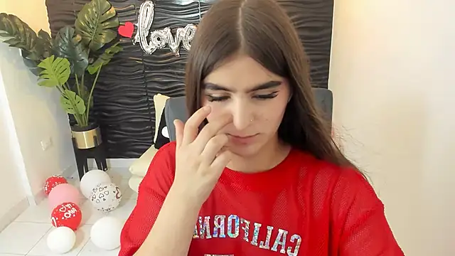 Snapshot of sofia_44 chatting on 02-22-25, 12:40 sofia 44 online show from 02-22-25, 12:40