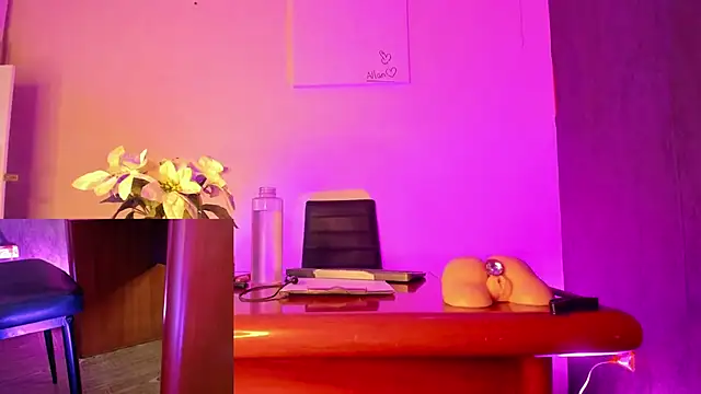 CharlotteScotte online show from 03-21-25, 11:55