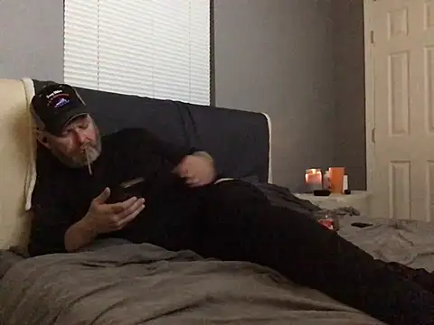 Snapshot of Cummerforyouu2 chatting on 02-18-25, 02:38 Cummerforyouu2 online show from 02-18-25, 02:38