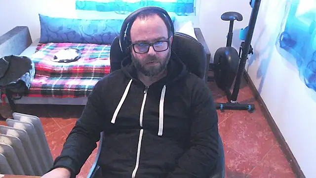 Snapshot of ravingr4d4 chatting on 02-16-25, 02:43 ravingr4d4 online show from 02-16-25, 02:43