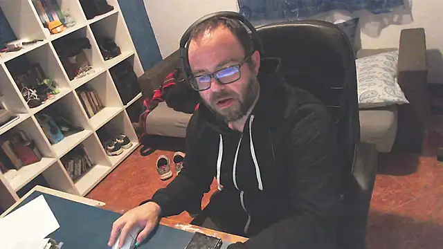 Snapshot of ravingr4d4 chatting on 02-16-25, 11:37 ravingr4d4 online show from 02-16-25, 11:37