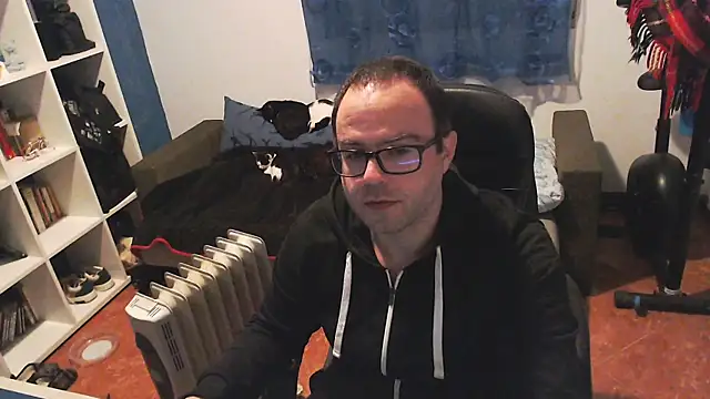 Snapshot of ravingr4d4 chatting on 02-17-25, 09:52 ravingr4d4 online show from 02-17-25, 09:52