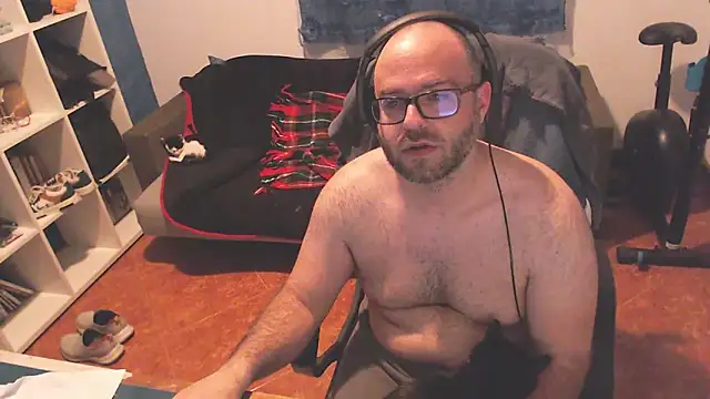 Snapshot of ravingr4d4 chatting on 03-04-25, 01:12 ravingr4d4 online show from 03-04-25, 01:12