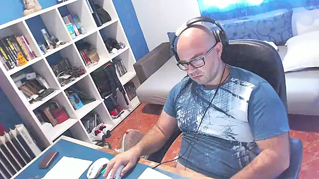 Snapshot of ravingr4d4 chatting on 10-08-25, 09:51 ravingr4d4 online show from 10-08-25, 09:51