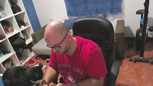 Snapshot of ravingr4d4 chatting on 10-17-25, 11:29 ravingr4d4 online show from 10-17-25, 11:29