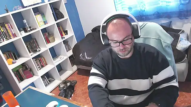 ravingr4d4 online show from 11-10-25, 01:54