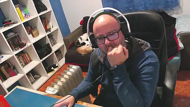 ravingr4d4 online show from 12-22-25, 11:02