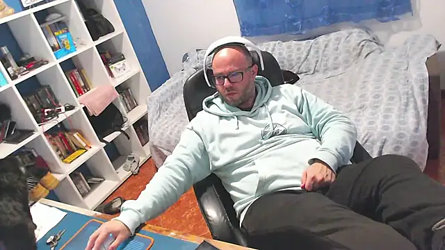 ravingr4d4 online show from 02-04-26, 11:53