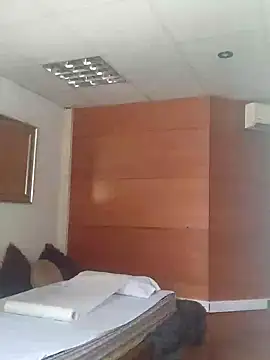 Snapshot of Daniela77771 chatting on 02-02-25, 05:15 Daniela77771 online show from 02-02-25, 05:15