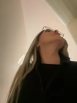 Daniela77771 online show from 04-15-26, 11:27